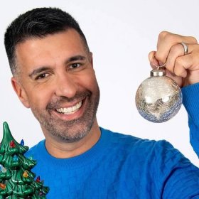 Naff ornaments worth £200 and baubles worth £1,500... the hand-me-down Christmas decs that could land you tho...