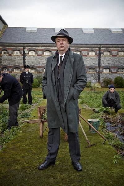Endeavour - Série 2 - Promo - Roger Allam