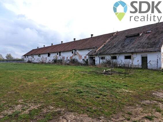 Prodej zemědělské stavby s pozemkem 4.118m2 - Velký Karlov