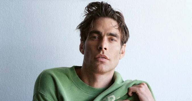 Seznamte se s tváří z červencové obálky: herec a model Jon Kortajarena se rozpovídal o herectví i maskulinitě