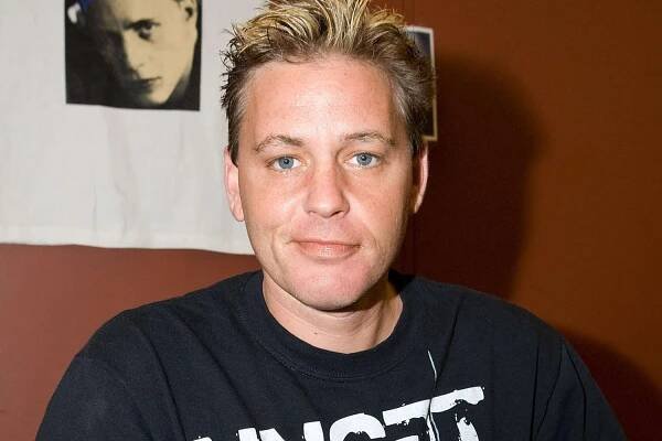 Actor Corey Haim attends HorrorHound Weekend Indianapolis, Day 3, at Marriot Indianapolis East on March 29, 2009 in Indianapolis, Indiana. 