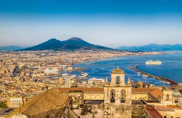 Neapolský záliv a pobřeží Amalfi | Zahraniční zájezdy pro školy | Cestovní kancelář CK2