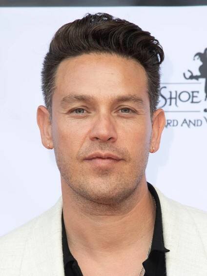 Kevin Alejandro - Actor