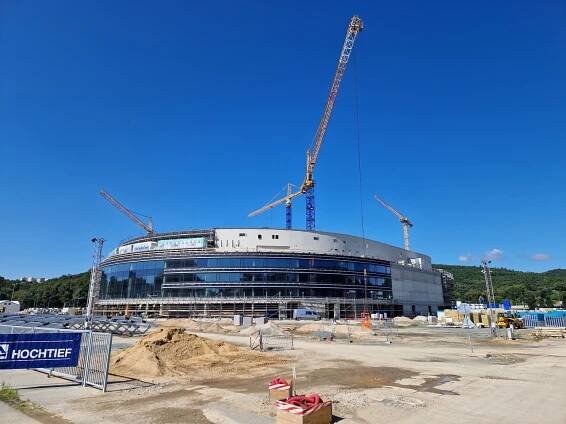 Další milník ve stavbě ARENY BRNO. Hrubá stavba je hotová - Urban centrum