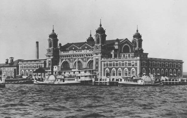 An Immigrant’s Ellis Island Fate Depended on 29 Questions - LOST IN HISTORY