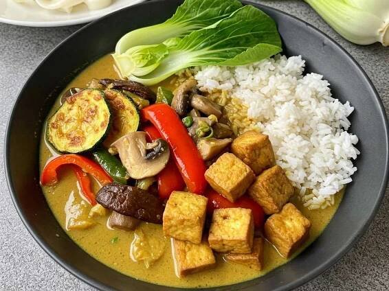 101. Dau Phu Xao Viet Curry