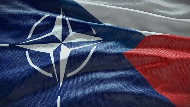 25. let České republiky v NATO - obrana nebo agresor