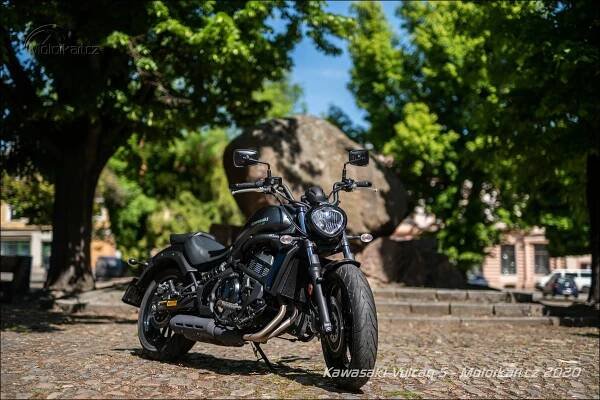 Kawasaki Vulcan S (EN 650) | Katalog motocyklů a motokatalog na Motorkáři.cz