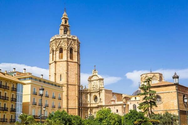 Věž El Micalet ve Valencii | bloodua/123RF.com