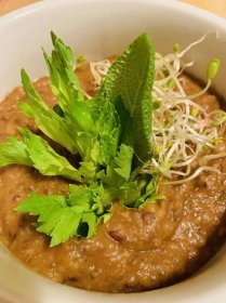 Krémová polévka z fazolí a batátu | Jíme Jinak