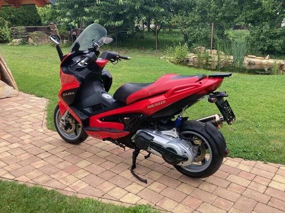 Gilera Nexus 500.