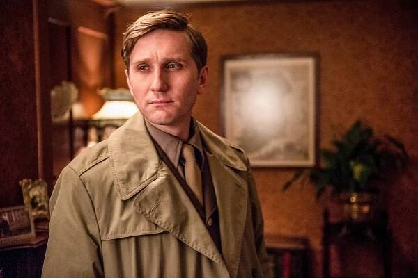 My Mother and Other Strangers - Promo - Aaron Staton