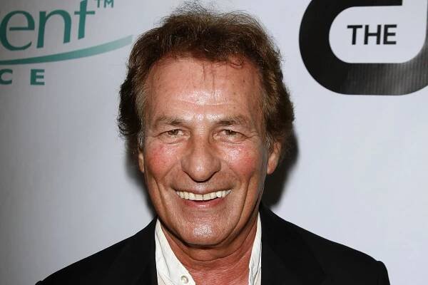 Joe E. Tata, Peach Pit Owner in ‘Beverly Hills, 90210,’ Dies at 85