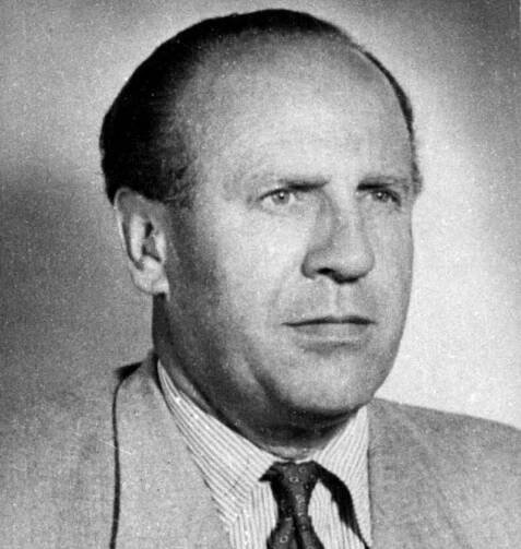 Oskar Schindler Portrait