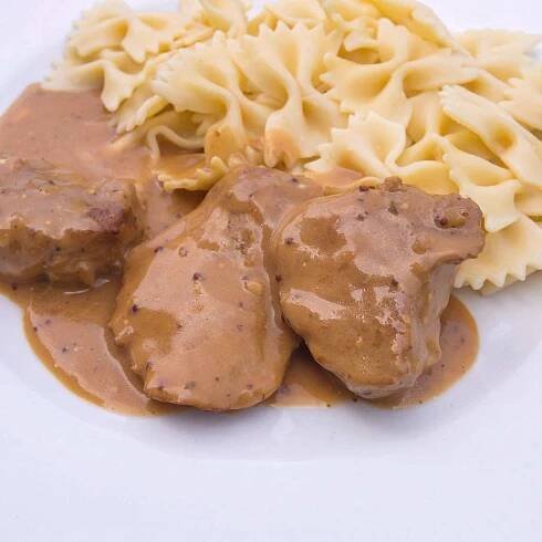 Těstoviny se svíčkovou
