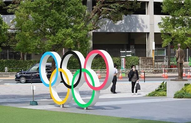 Lékař, který pokazil Čechům olympiádu. Koronavirus léčil kloktáním - Mix24.cz