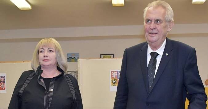 Miloš Zeman daroval své manželce vysněné auto. Ta ho však z tohoto klíčového důvodu nesmí řídit. Nyní učinili zásadní rozhodnutí
