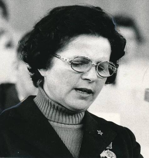 Jiřina Švorcová: *25.5.1928 – †8.8.2011, česká divadelní a filmová herečka