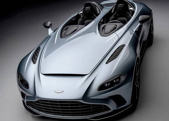 Koenigsegg s tříválcem i Aston Martin bez skla. Unikátní stroje měly šokovat Ženevu
