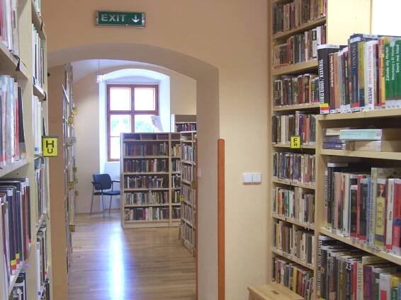 Oddělení beletrie - Městská knihovna Louny