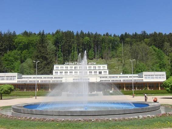 Luhačovice/Pozlovice - Wellness Hotel Pohoda, Levandulový Minirelax, 4 noci, 4 procedury