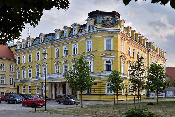 LÁZNĚ TEPLICE | Gastpro Trutnov