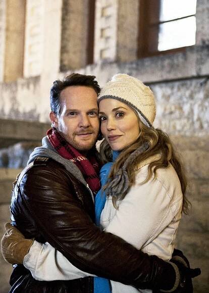 Jason Gray-Stanford, Elizabeth Berkley - Lucky Christmas - Promo