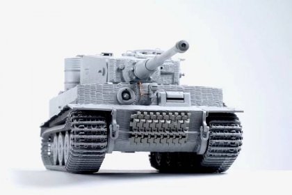 The Modelling News: Video review guide: Clayton's build of Takom's 35th scale Tiger I "late" 2 in 1 kit...