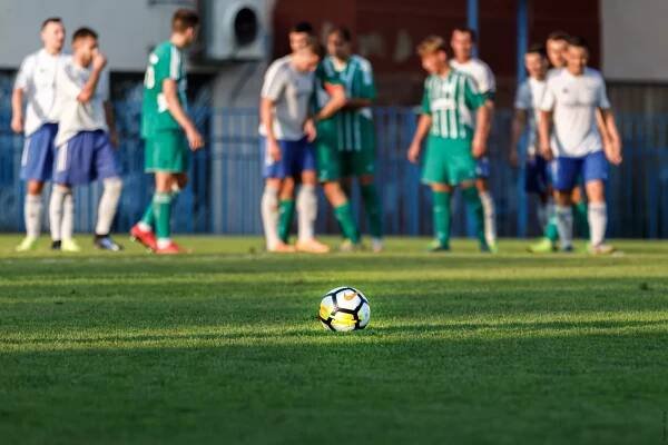 SK Slaný – FK Meteor Praha VIII 3 : 3 ( 1 : 0 ) ( 2 : 4 pen.) | SK Slaný