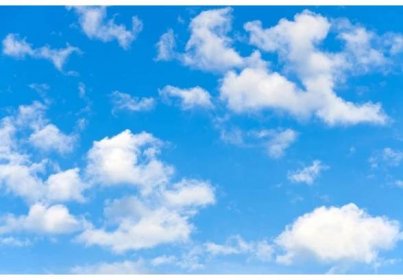 Mraky s modrou oblohou — Stock fotografie