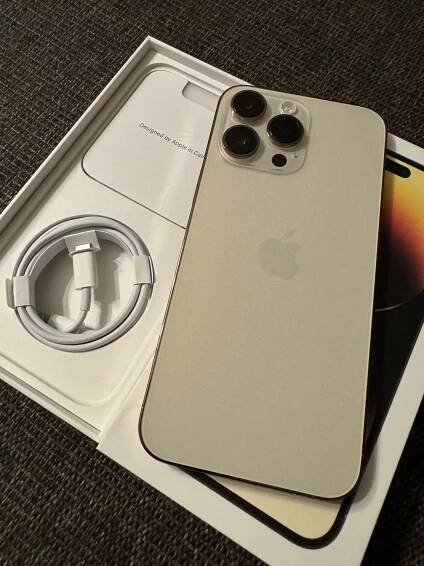 Prodám Na predaj iPhone 14 Pro Max 128GB Gold za 990 EUR - 11/2023 - Apple Bazar
