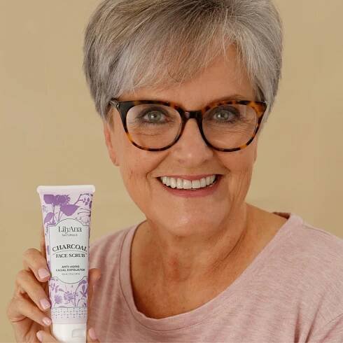 Anti-Aging Charcoal Face Scrub
