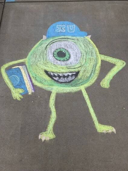 Mike Wazowski Chalk Monsters inc | Искусство рисования мелом на тротуарах, Стрит-арт граффити, Искусство мелом