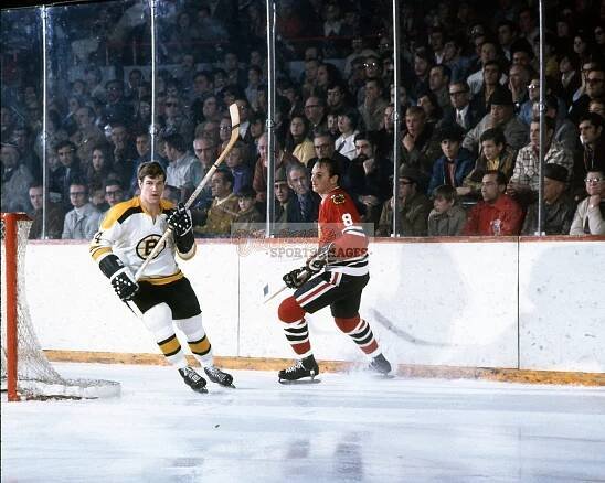 Bobby Orr “Clearing the Zone” | DGL Sports – Vancouver Sport and Memorabilia