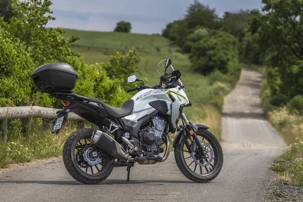 Fotogalerie: Honda CB500X - Autobible.cz - Předjedeme vaše představy!