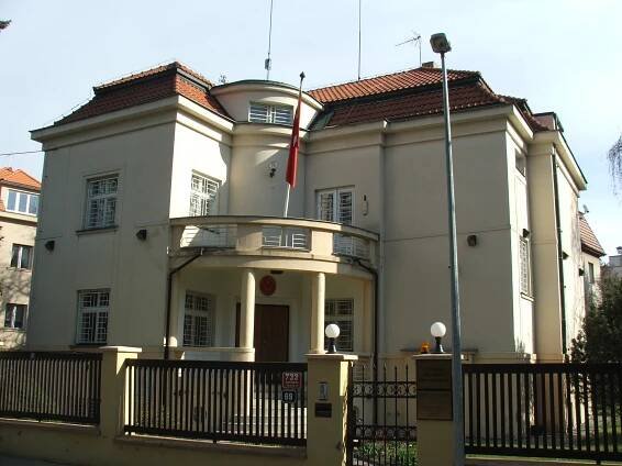 Soubor:Turkish embassy Prague consulate 7708.JPG – Wikipedie