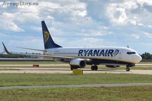 Boeing 737-8AS - EI-DAR