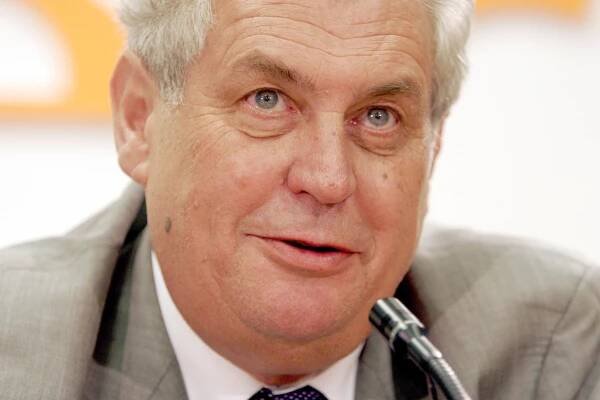 Hlášky Miloša Zemana zľudoveli. Príbeh končiaceho prezidenta
