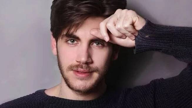 Emre Bey Biography, Series, Girlfriend, Height, Age, Instagram,