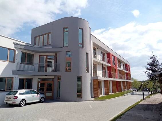 Veřejné stavby | Objevte s námi kouzlo kvalitních obkladů, dlažeb a sanity