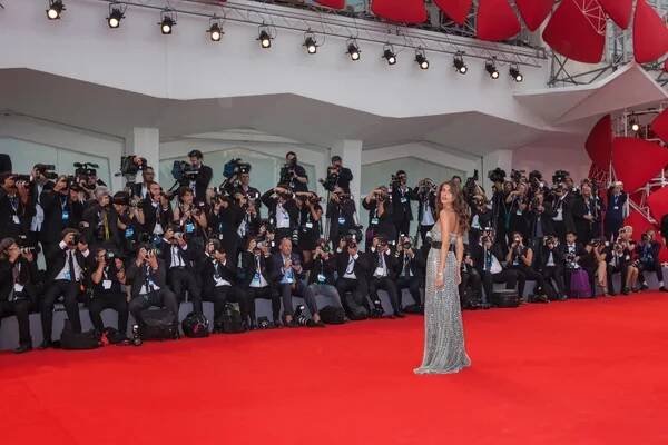 Modèle Elisa Sednaoui — Image