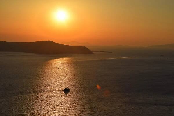 FOTO: Za čím se jezdí na Santorini