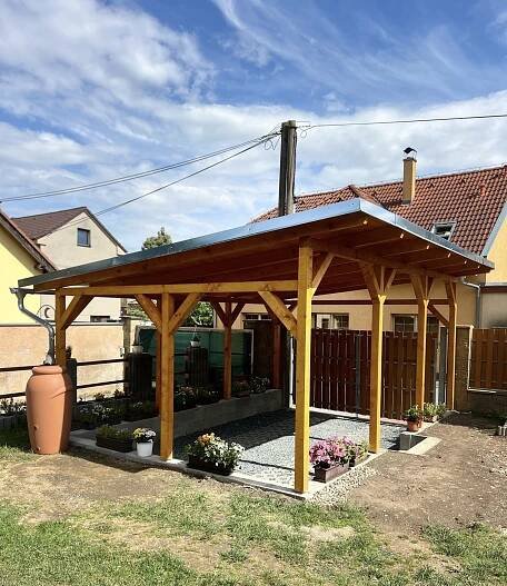 Demelnik-drevostavba.cz
