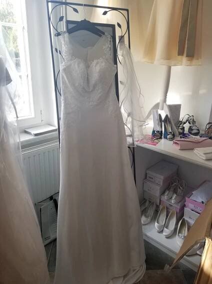 Brautkleider | Brautmode Hanzlik | Graz, Fürstenfeld, Ternitz