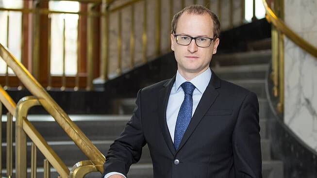 Inflace bývala podvod či náhoda, 5000 let jsme žili bez ní, říká ekonom Havránek. Nabízí recept, jak se jí zbavit