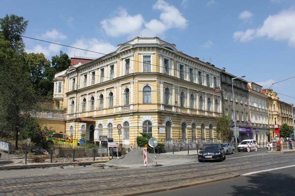 Praha 7 připravuje rekonstrukci lékařského domu v ulici Dukelských hrdinů