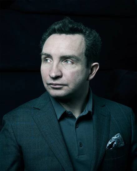  Eddie Marsan 
