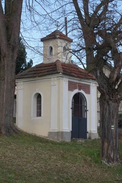 Soubor:Kaple Nejsvětější Trojice, vesnice Mělnická Vrutice, obec Velký Borek, okr. Mělník, Středočeský kraj 01.jpg – Wikipedie