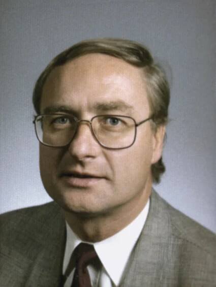Portraitfoto von Hans Helmut Moser