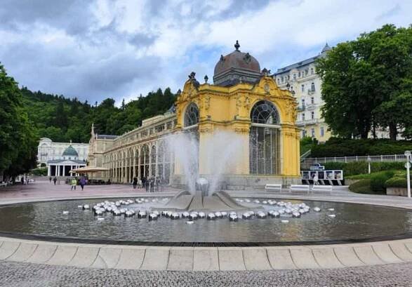 Mariánské Lázně: Dechberoucí symfonie přírody, historie a dokonalé relaxace 28